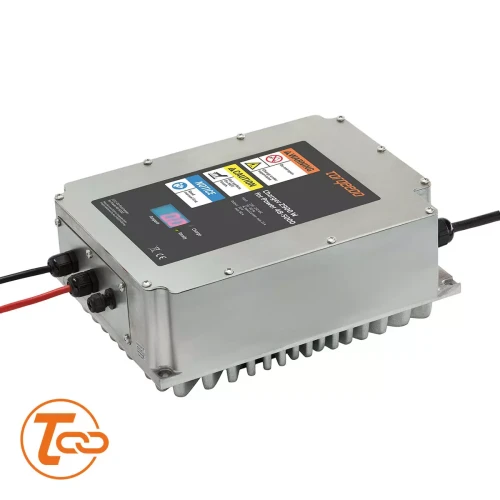 szybka ładowarka Torqeedo 2900W do baterii Power 48-5000 widok ukośny
