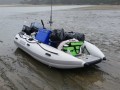 Załadowany sprzętem na wyprawę ponton Takacat_380LX_5.jpg