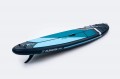 Pompowana deska SUP Gladiator Pro 10.4 – profil boczny z finem.