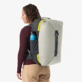 Eagle-Creek-Tour-Travel-Pack-40L-plecak-torba-2w1-storm-grey-na-plecach.webp