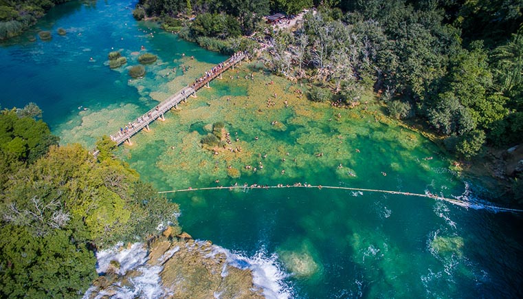 Chorwacja – Park Narodowy Krka, Skradinski Buk, widok z drona
